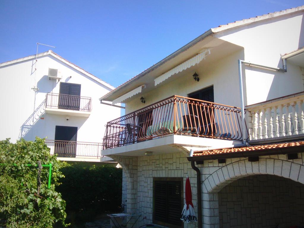 Apartments Samodol Vodice Exterior foto